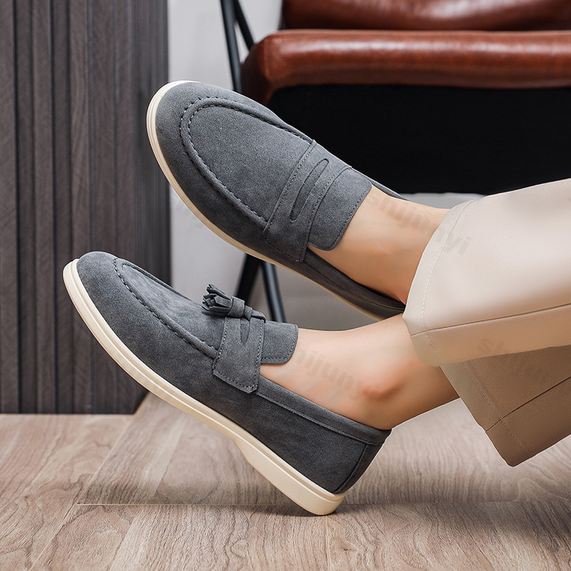 Mens Fashion Autumn 2025 - Herren Flache Slipper aus Mattiertem Wildleder